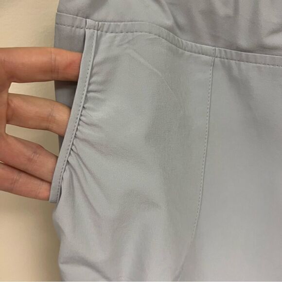 Chicos lightweight grey joggers    Size Med/8 - Picture 4 of 9